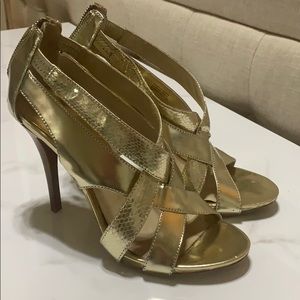 MICHAEL Michael Kors gold heels